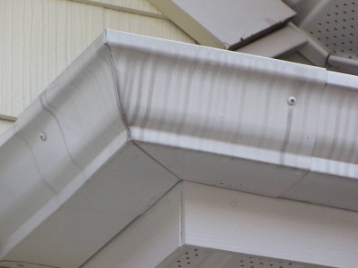Aluminum/Vinyl Siding Cleaning and Painting